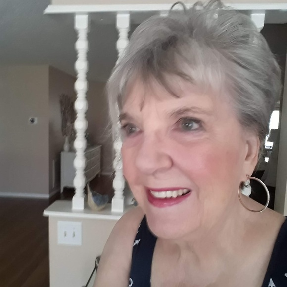Meet your Posher, Joann - Picture 1 of 1